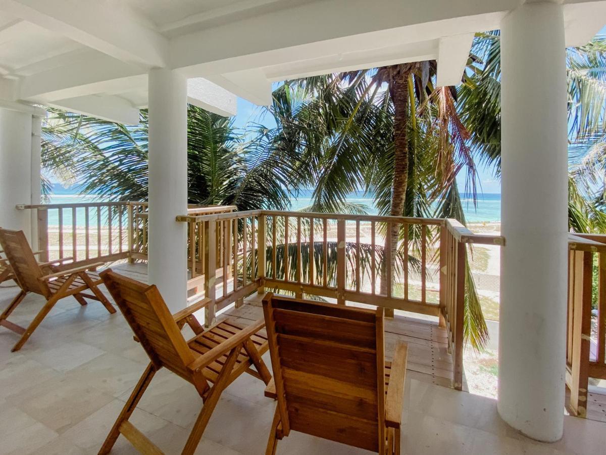 Coral Inn Тулусдоо Екстериор снимка